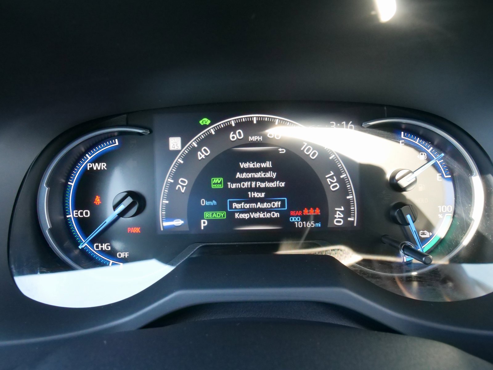 Used 2024 Toyota RAV4 SE image 24