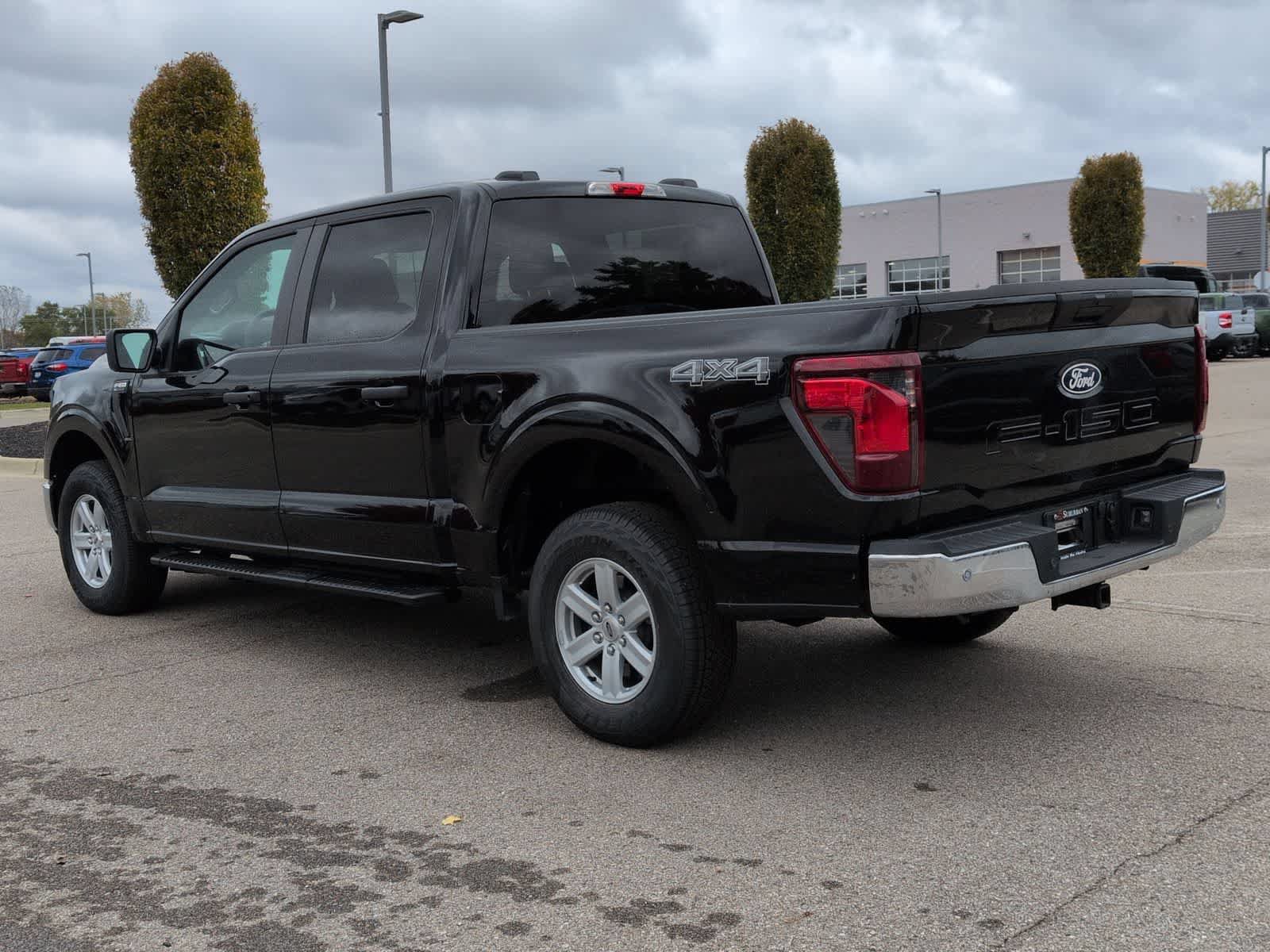 Used 2025 Ford F150 XL w/ Equipment Group 103A High AWD/4WD image 6