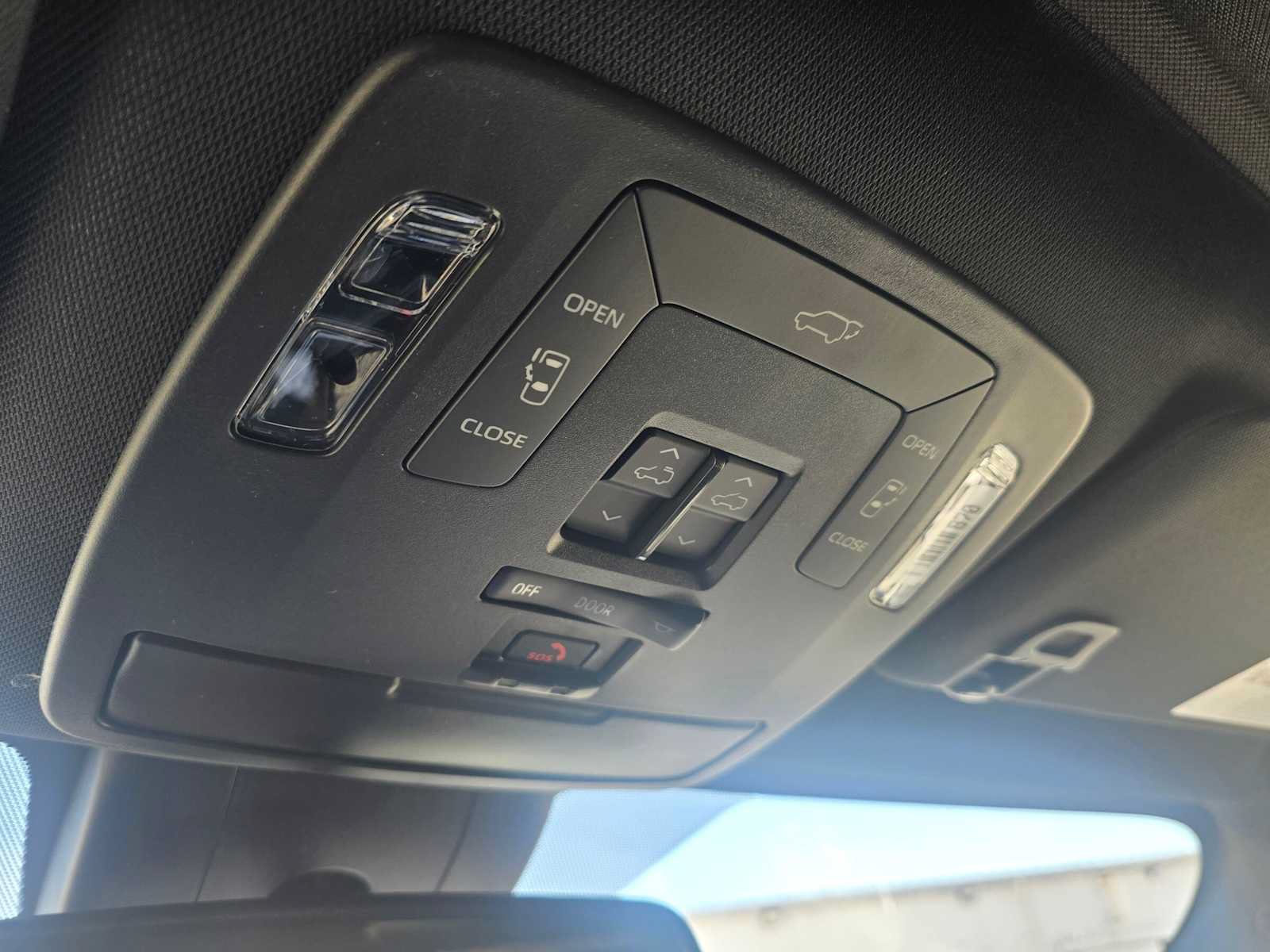 New 2026 Toyota Sienna XLE Woodland Edition AWD/4WD image 35