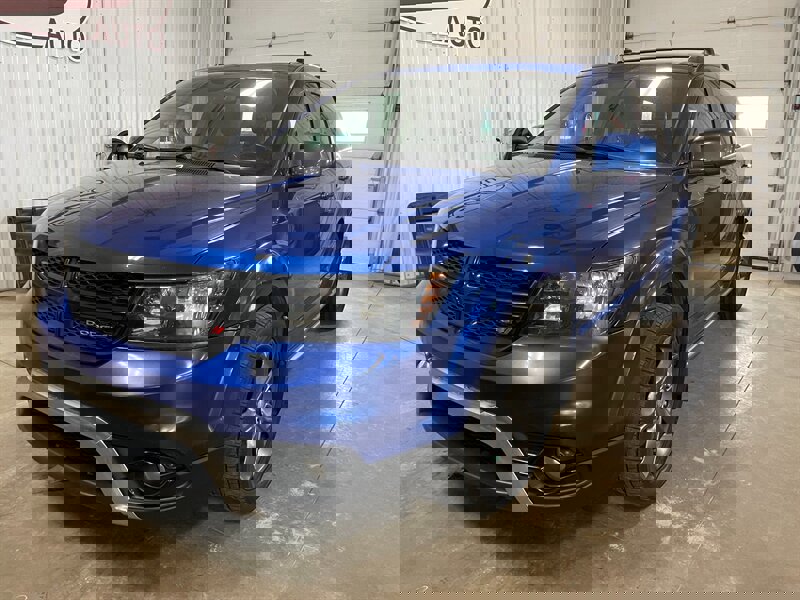 Used 2015 Dodge Journey Crossroad w/ Driver Convenience Group image 2