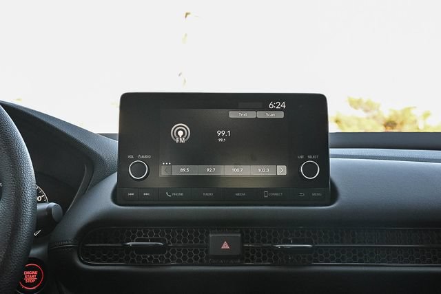 Used 2025 Honda HR-V LX image 16