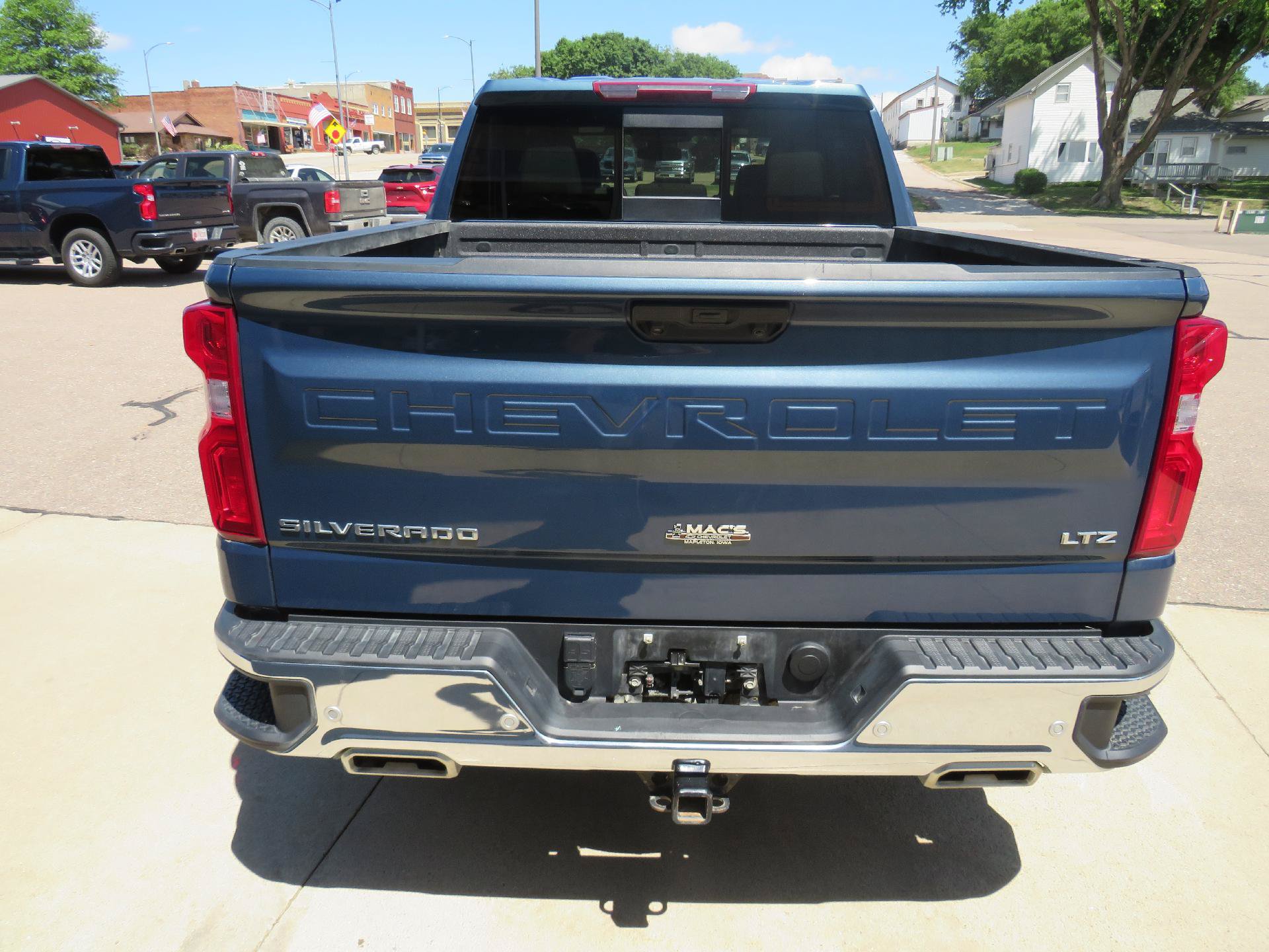 Used 2024 Chevrolet Silverado 1500 LTZ AWD/4WD image 11
