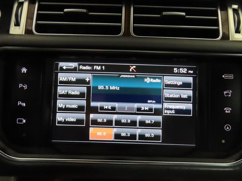 Used 2016 Land Rover Range Rover Supercharged AWD/4WD image 25