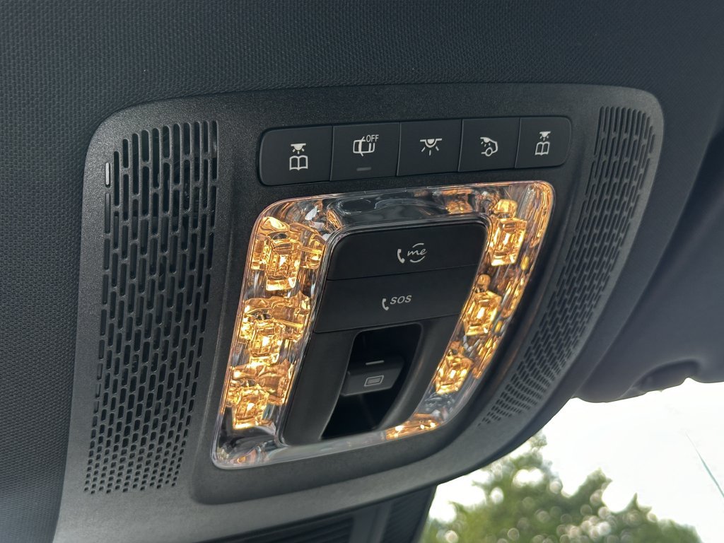 New 2026 Mercedes-Benz GLS 450 4MATIC image 32