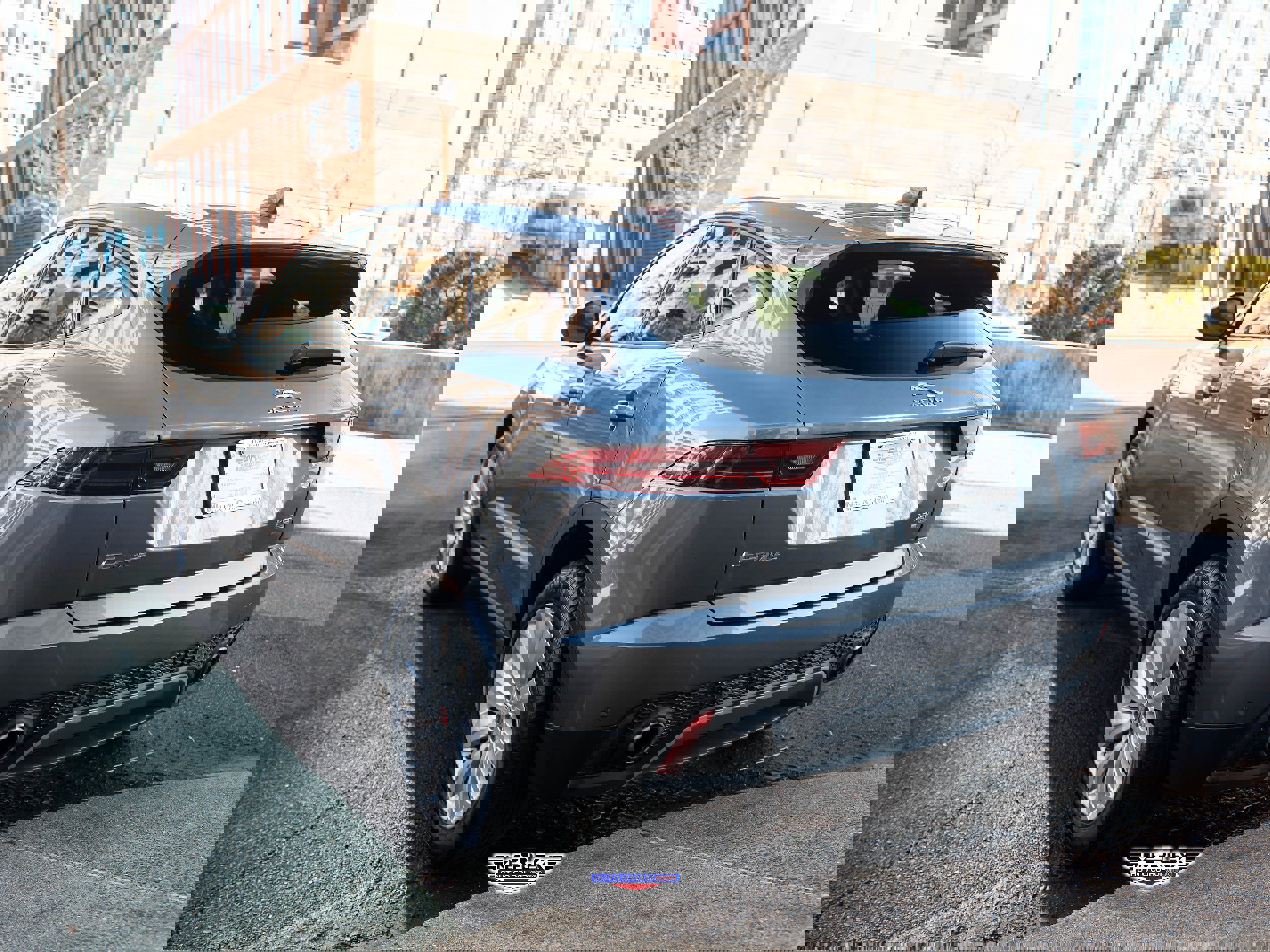 Used 2020 Jaguar E-PACE SE image 5