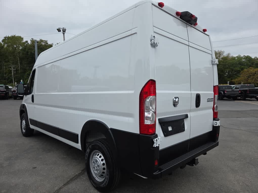 New 2025 RAM ProMaster 2500 FWD image 7