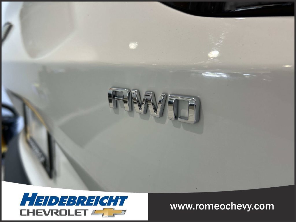 Used 2024 Chevrolet Blazer EV LT AWD/4WD image 39