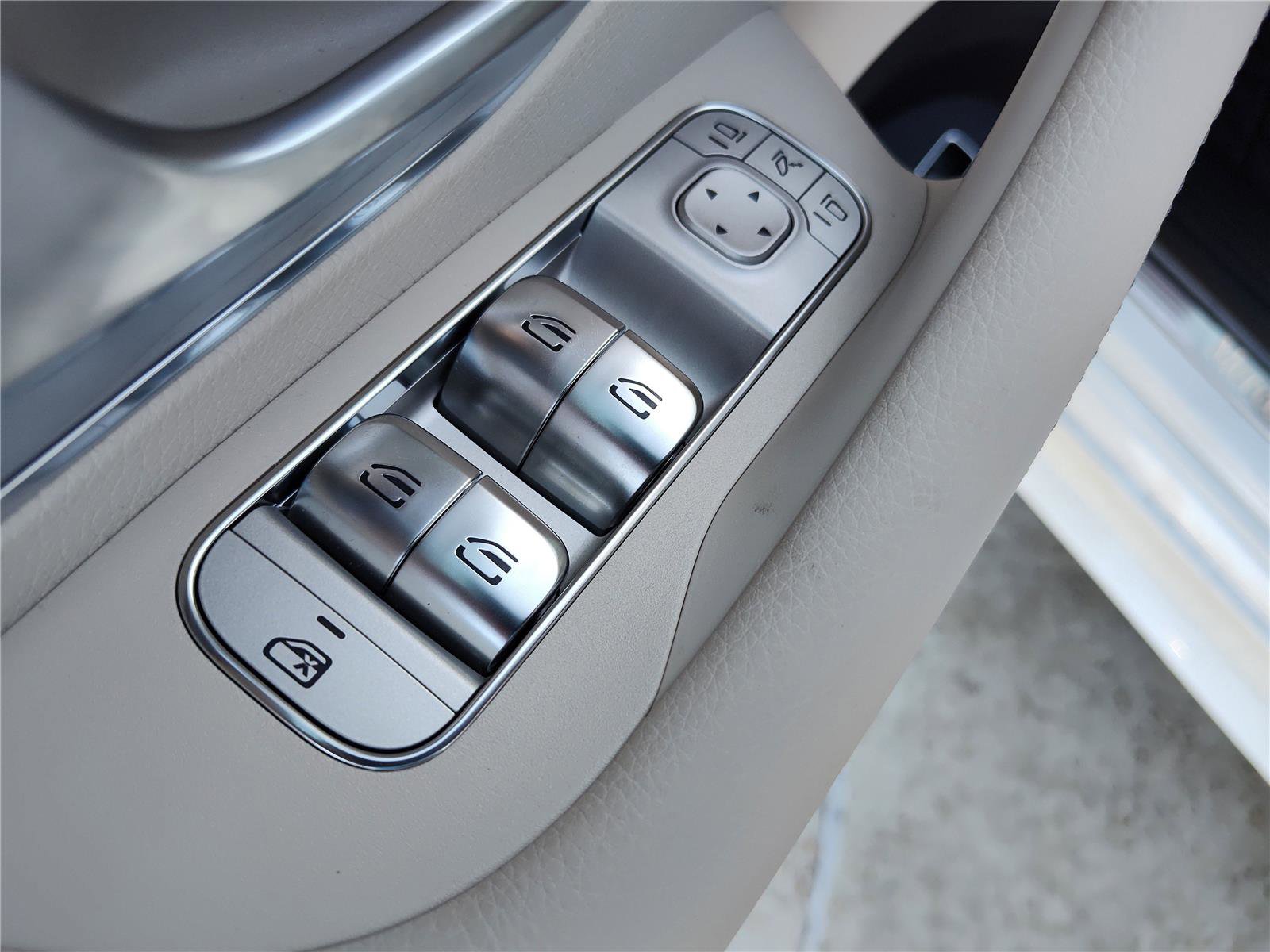 Used 2025 Mercedes-Benz GLE 350 GLE 350 image 16