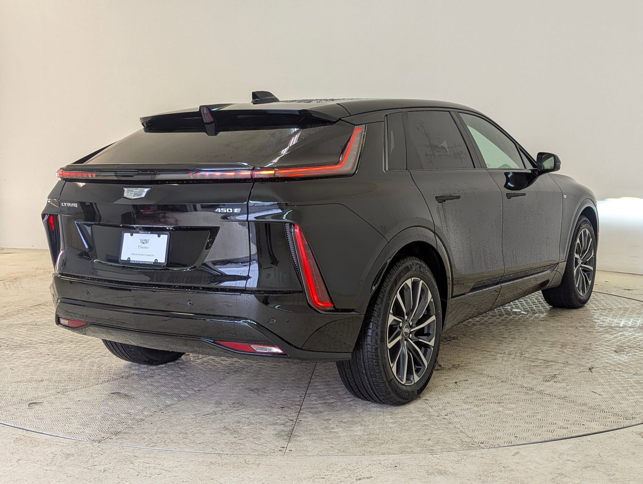 New 2026 Cadillac Lyriq Sport image 9