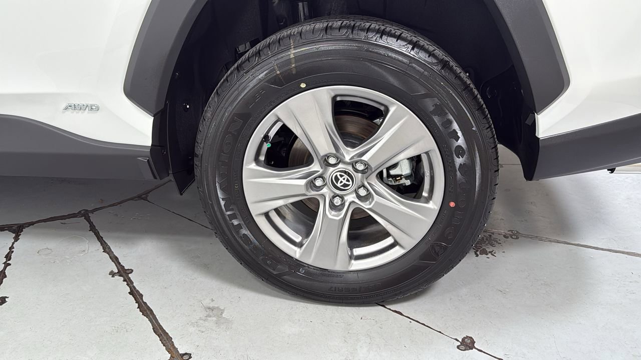 Certified 2025 Toyota RAV4 LE image 23