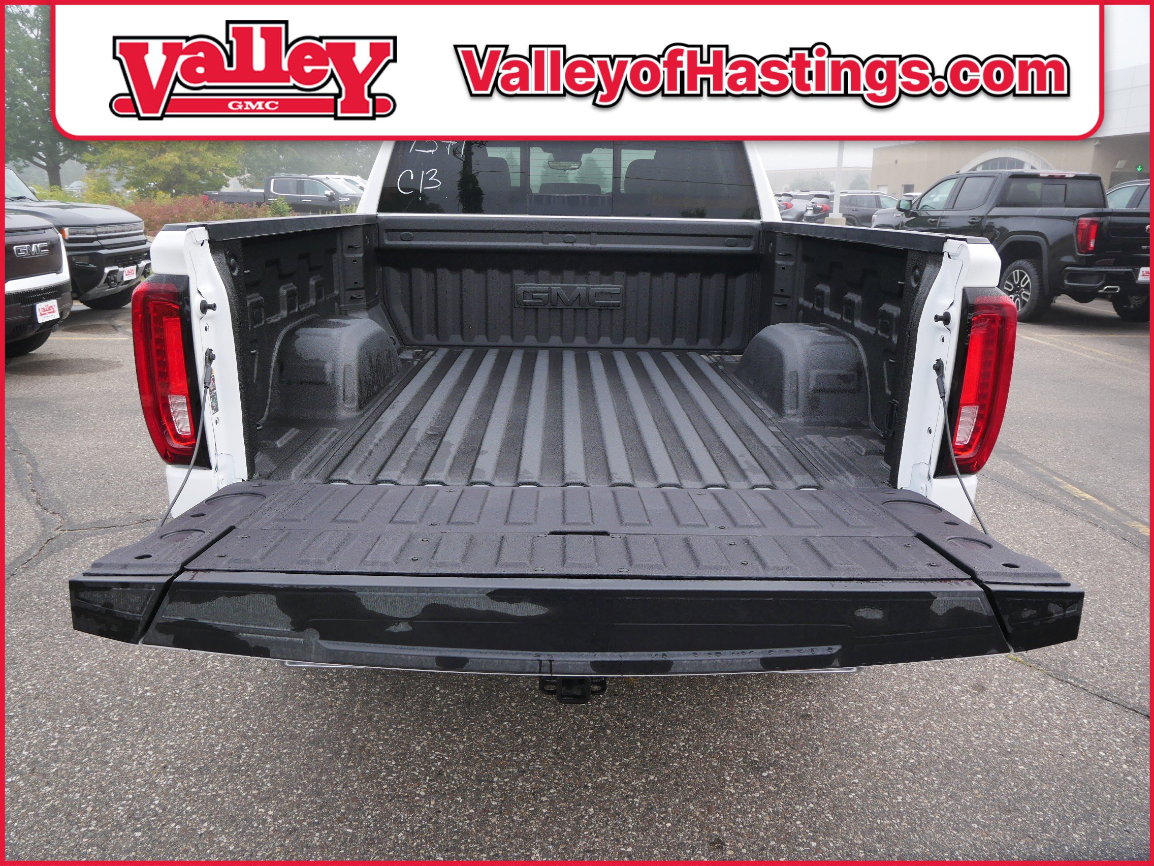 New 2026 GMC Sierra 1500 AT4 w/ Technology Package image 6