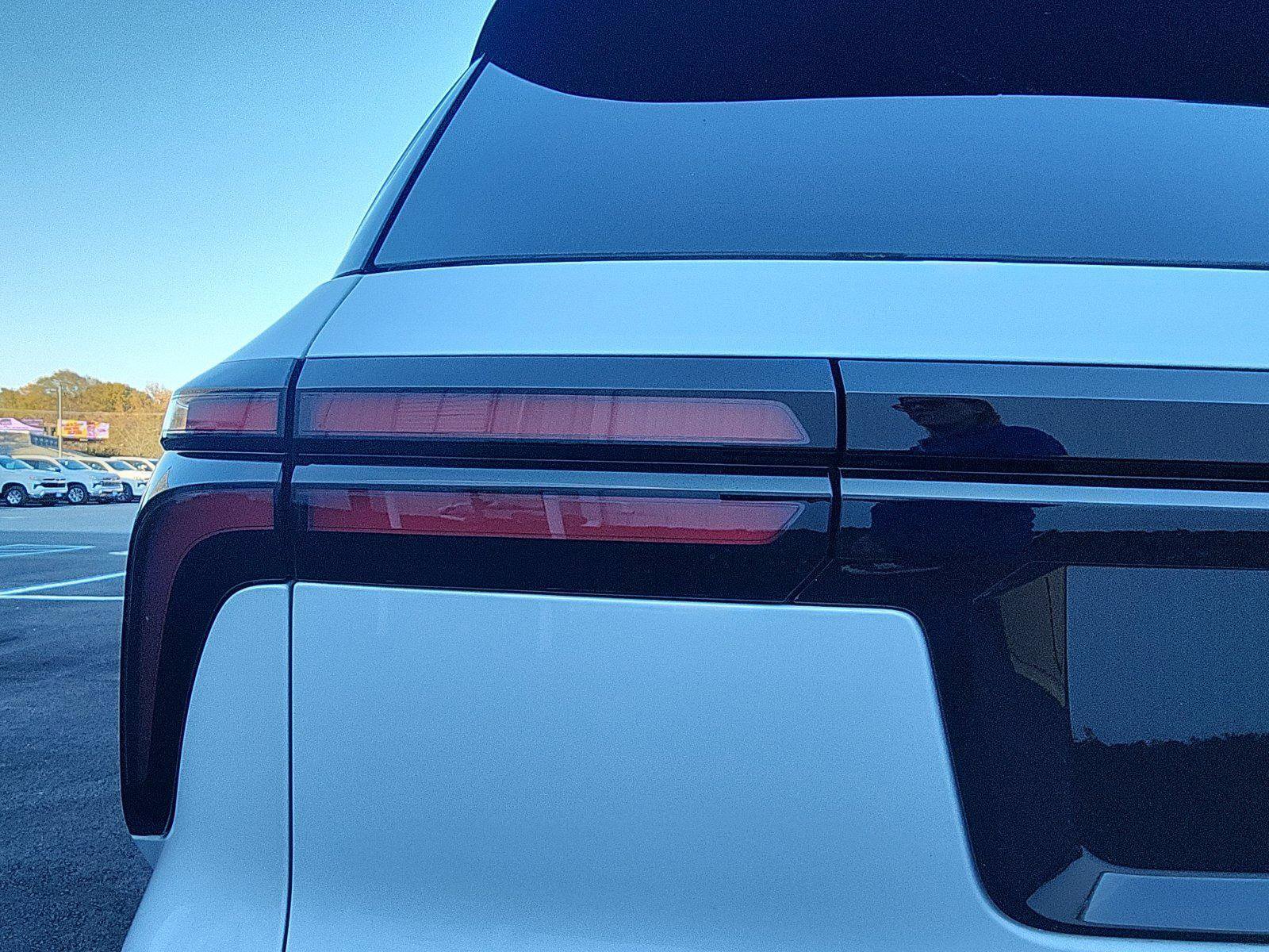 New 2026 Chevrolet Traverse LT w/ LPO, Floor Liner Package image 13