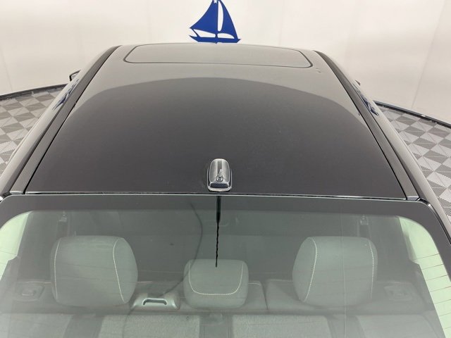 Used 2018 Ford Focus SEL w/ Cold Weather Package image 19