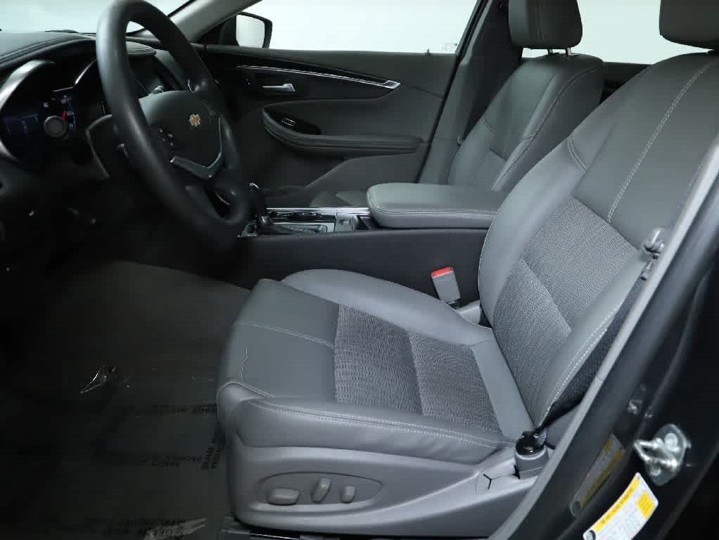 Used 2018 Chevrolet Impala LS FWD image 18