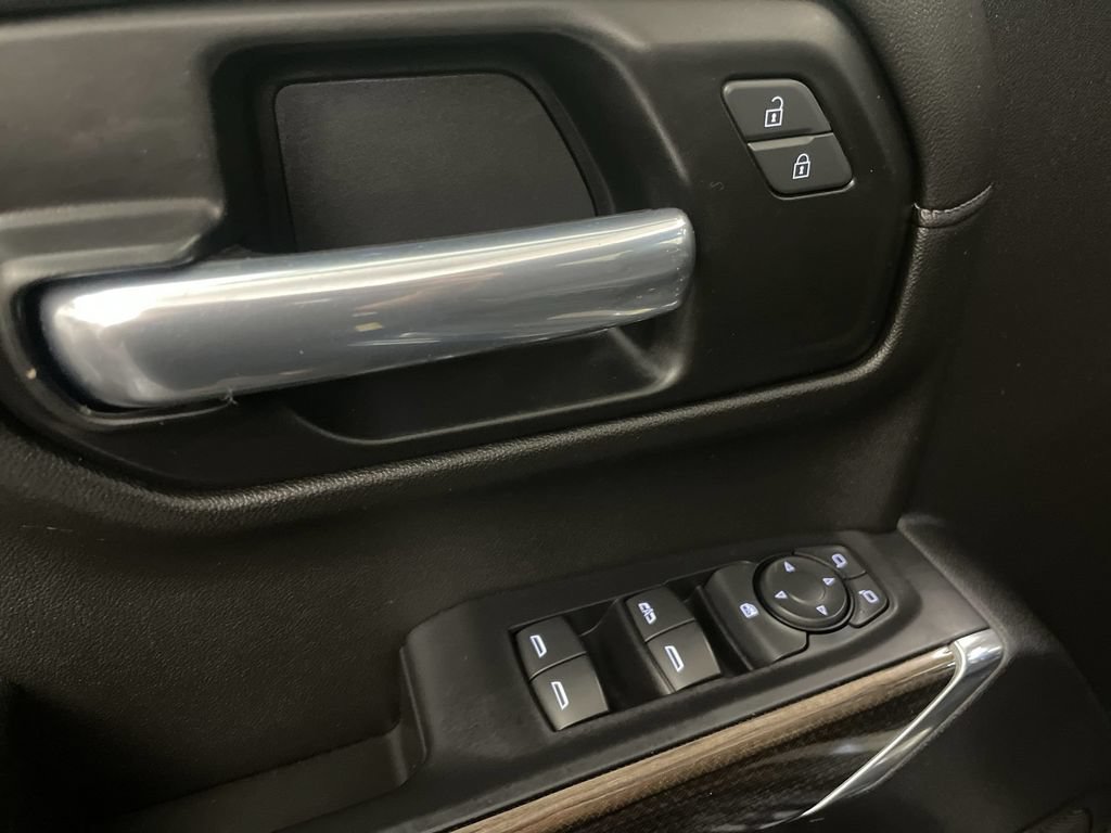 Used 2021 Chevrolet Silverado 1500 LT Trail Boss w/ Bed Protection Package AWD/4WD image 16