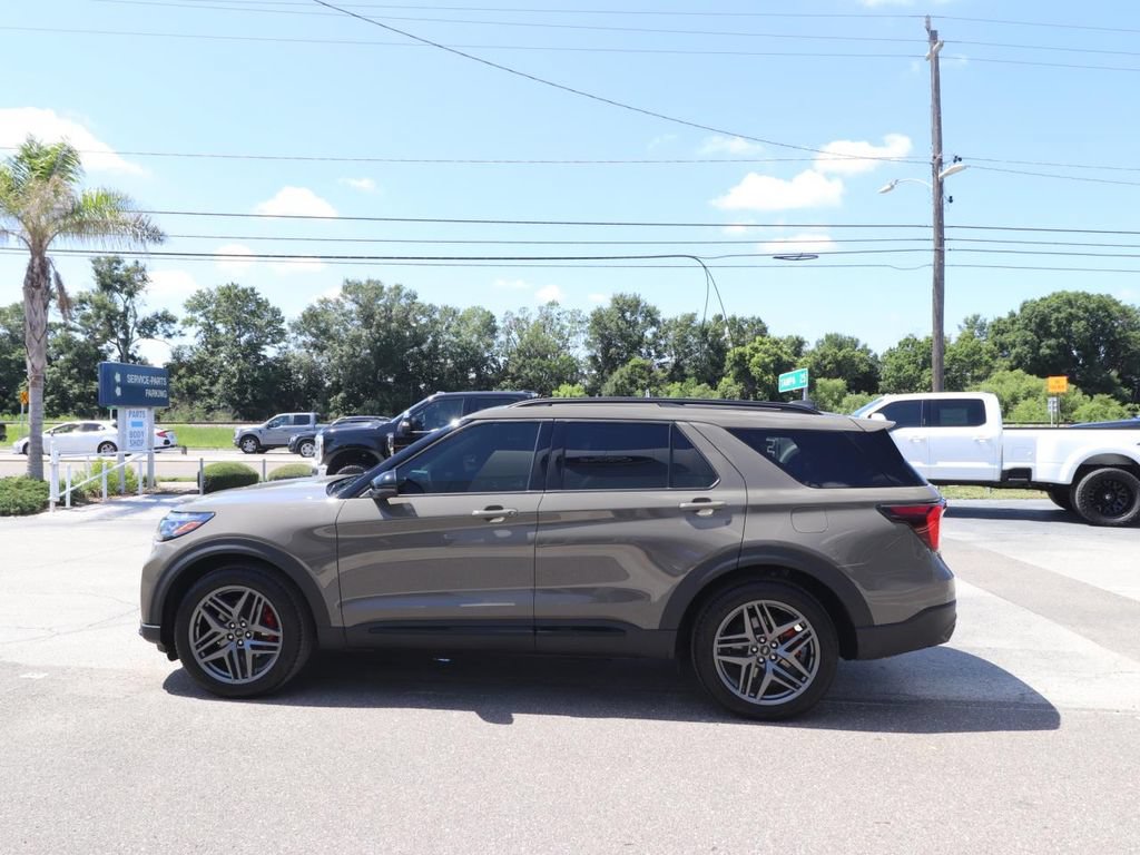 Used 2026 Ford Explorer ST w/ Sun And Sound Package RWD image 5