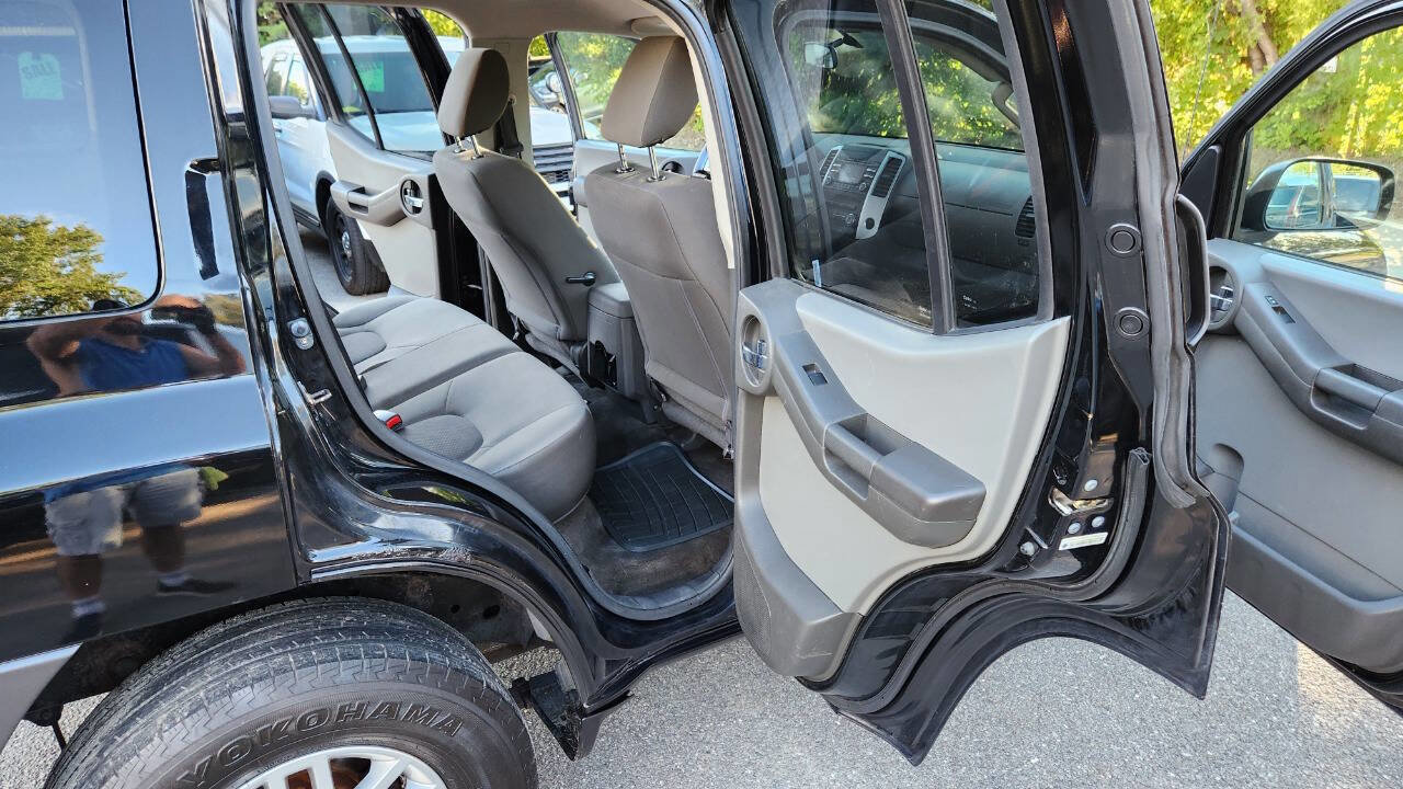 Used 2014 Nissan Xterra S image 35