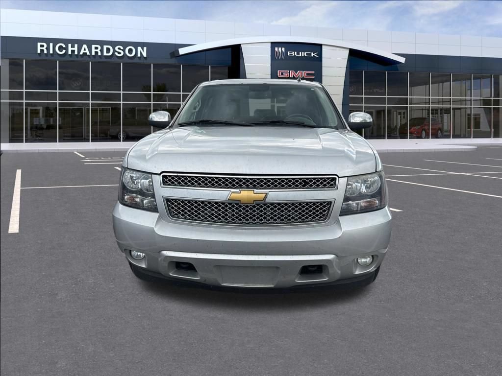 Used 2013 Chevrolet Avalanche LS w/ All-Star Edition AWD/4WD image 4