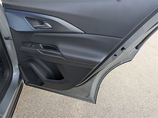 New 2026 Chevrolet Equinox EV LT image 33