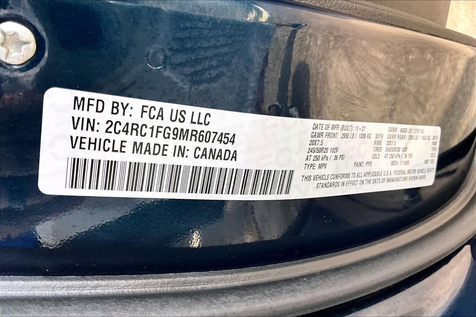 Used 2021 Chrysler Pacifica Touring w/ S Appearance Package FWD image 34