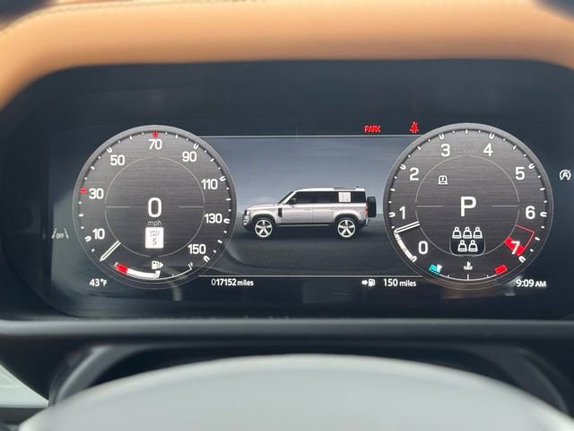 Used 2024 Land Rover Defender 110 X-Dynamic SE image 25