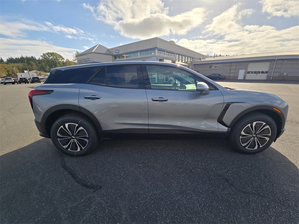 New 2026 Chevrolet Blazer EV LT image 3