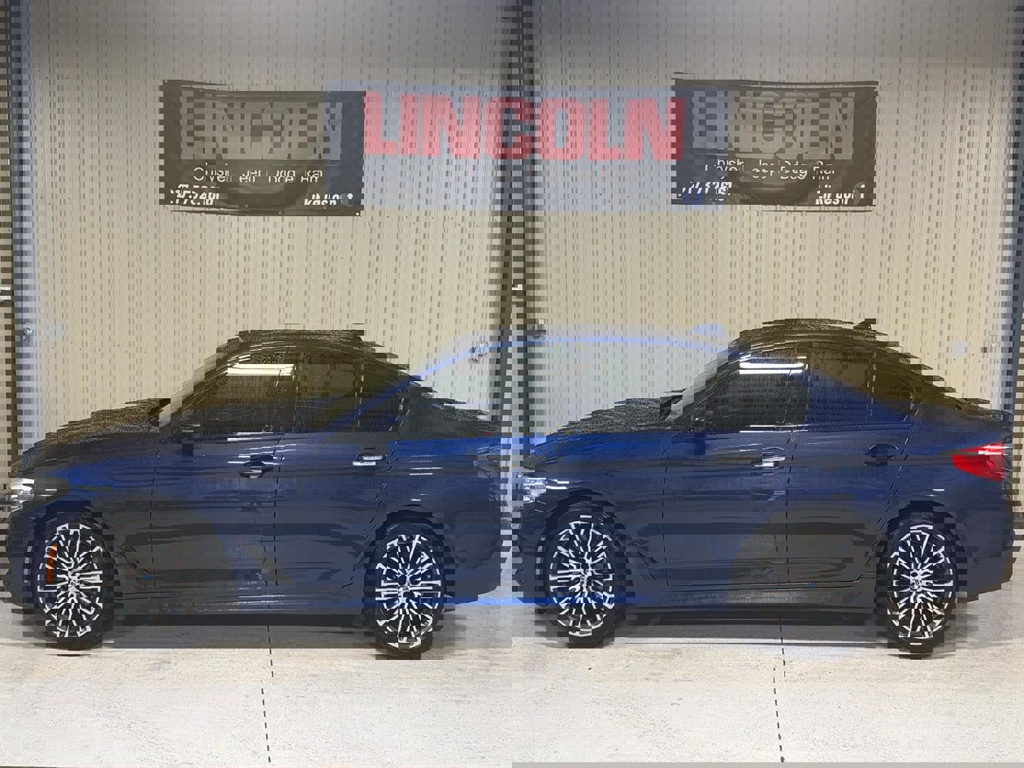 Used 2018 BMW 540i xDrive 540i xDrive image 2