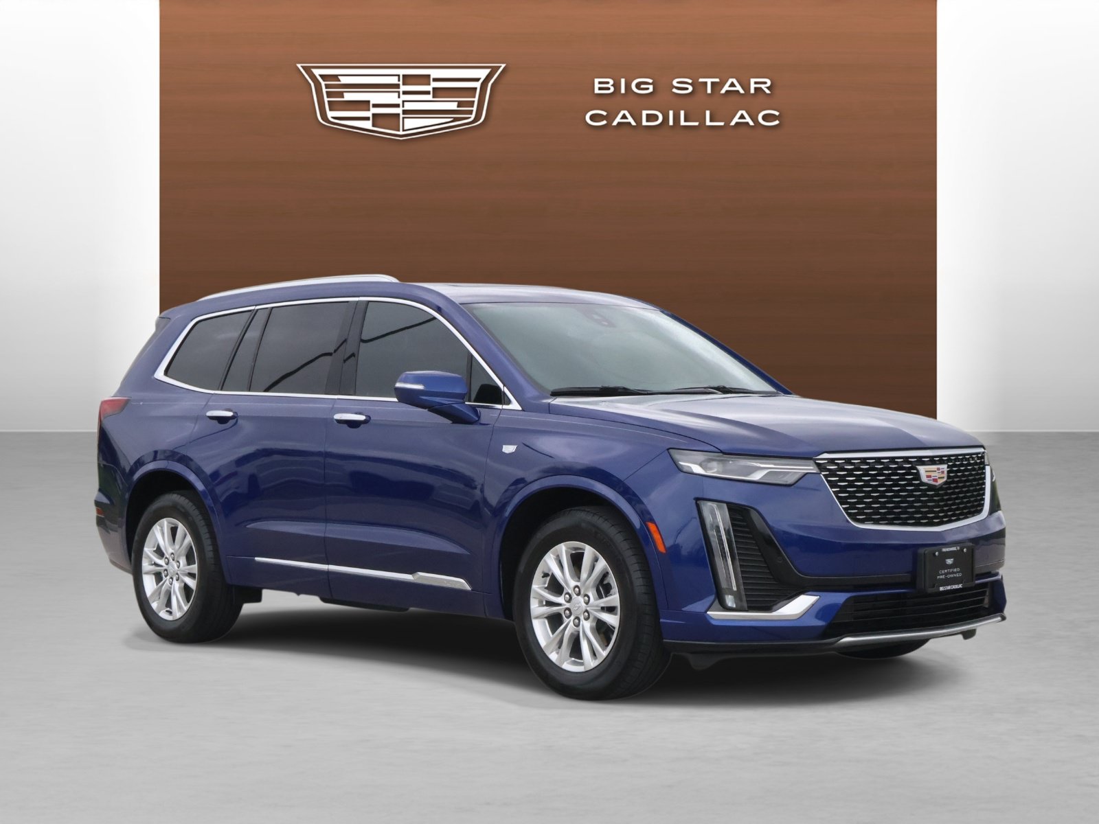 Certified 2025 Cadillac XT6 Luxury FWD image 5