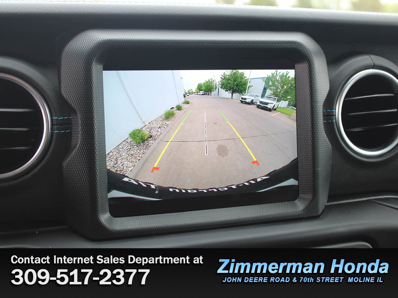 Used 2023 Jeep Wrangler Unlimited Rubicon 4xe w/ Cold Weather Group AWD/4WD image 23