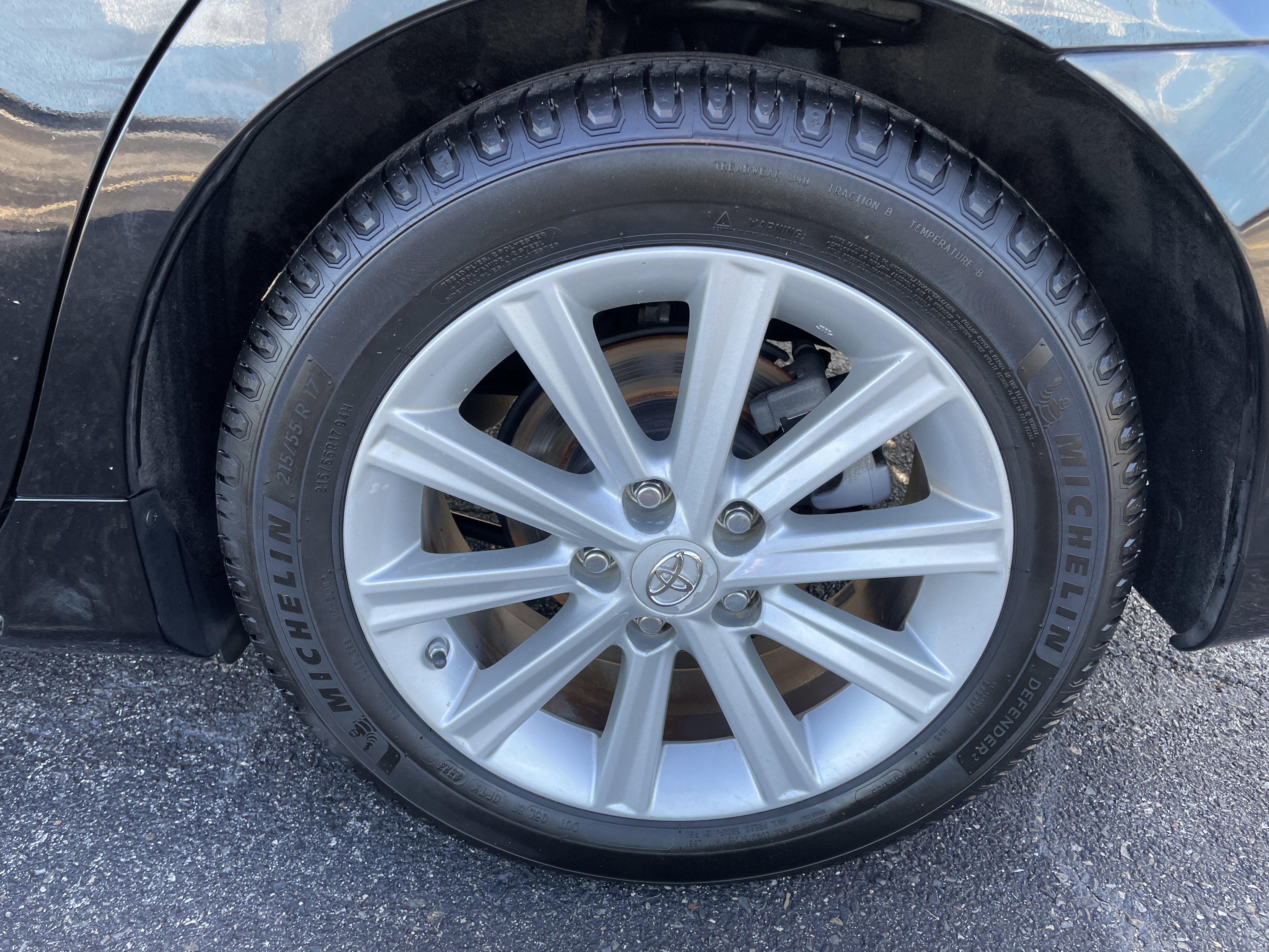 Used 2014 Toyota Camry XLE image 9