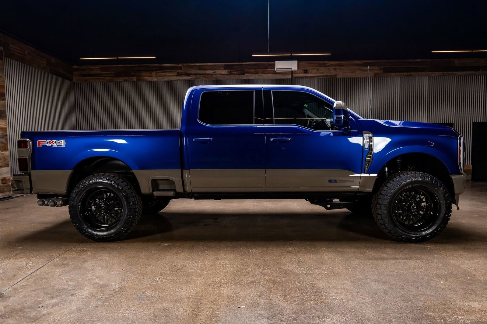 Used 2026 Ford F350 King Ranch w/ FX4 Off-Road Package AWD/4WD image 11