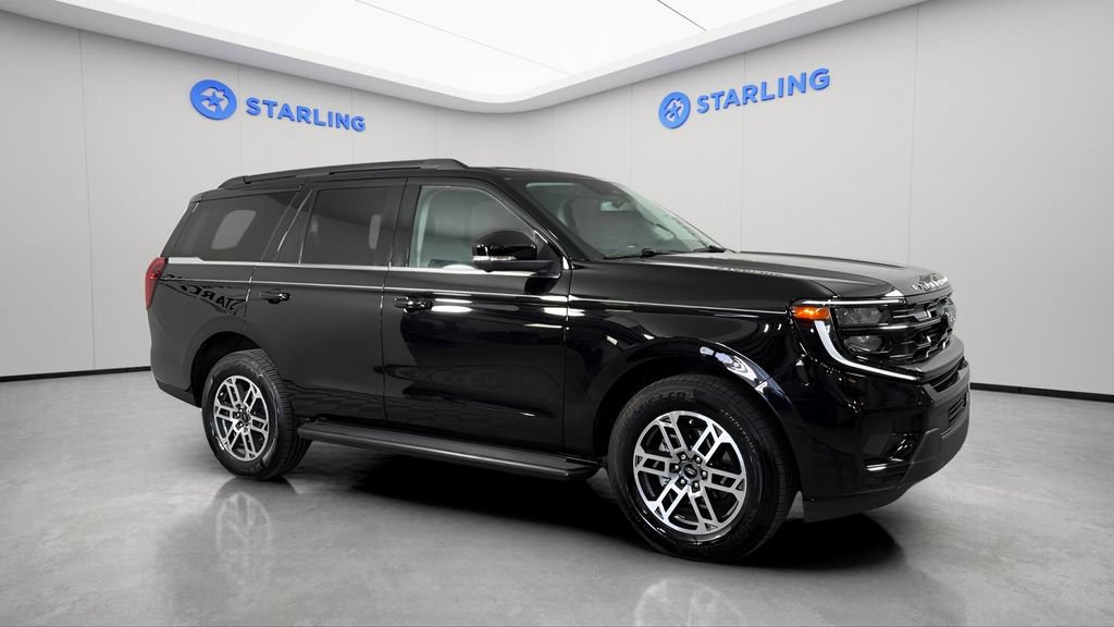 Used 2026 Ford Expedition Active RWD image 12