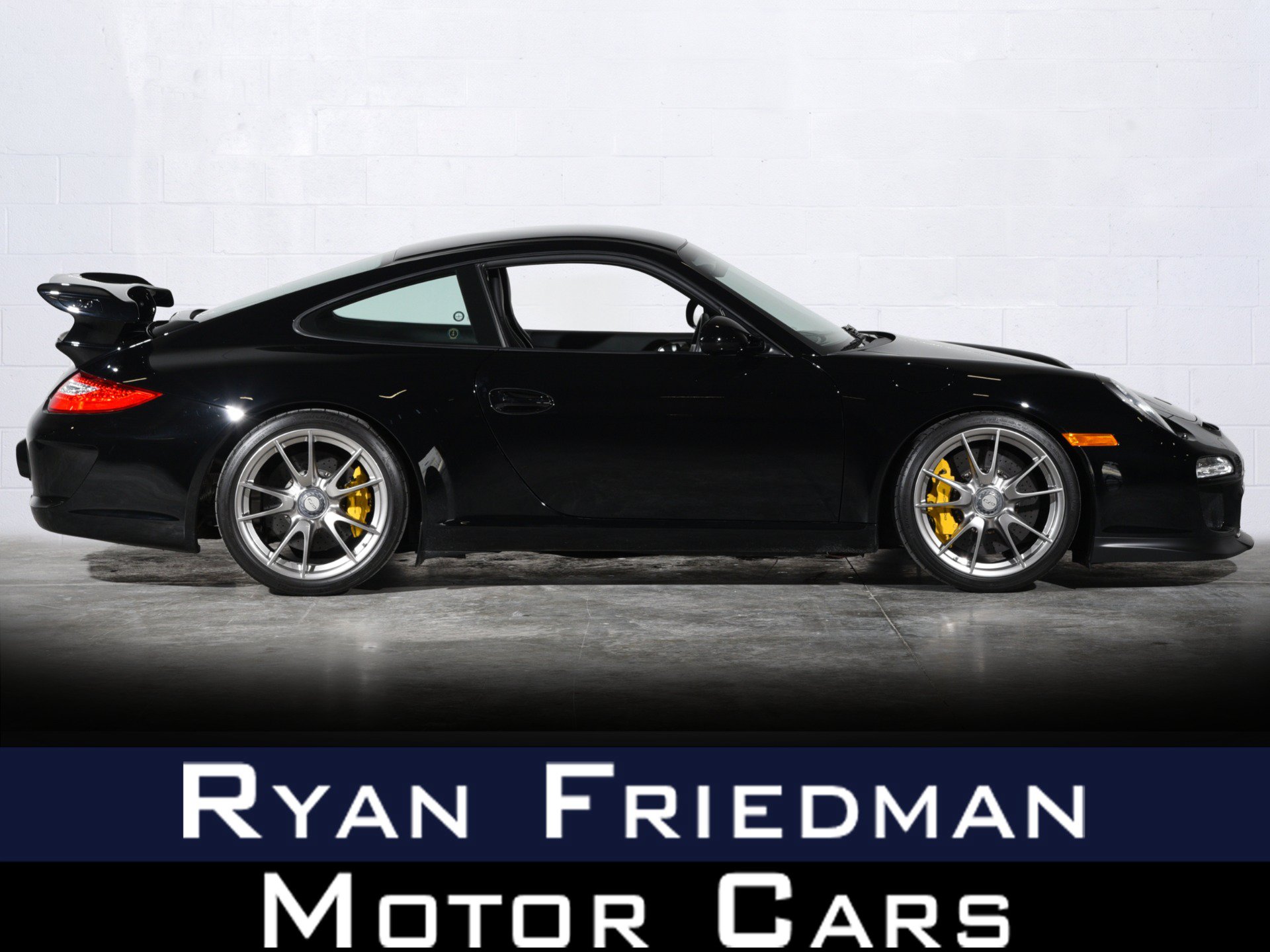 Used 2010 Porsche 911 GT3 RWD image 1