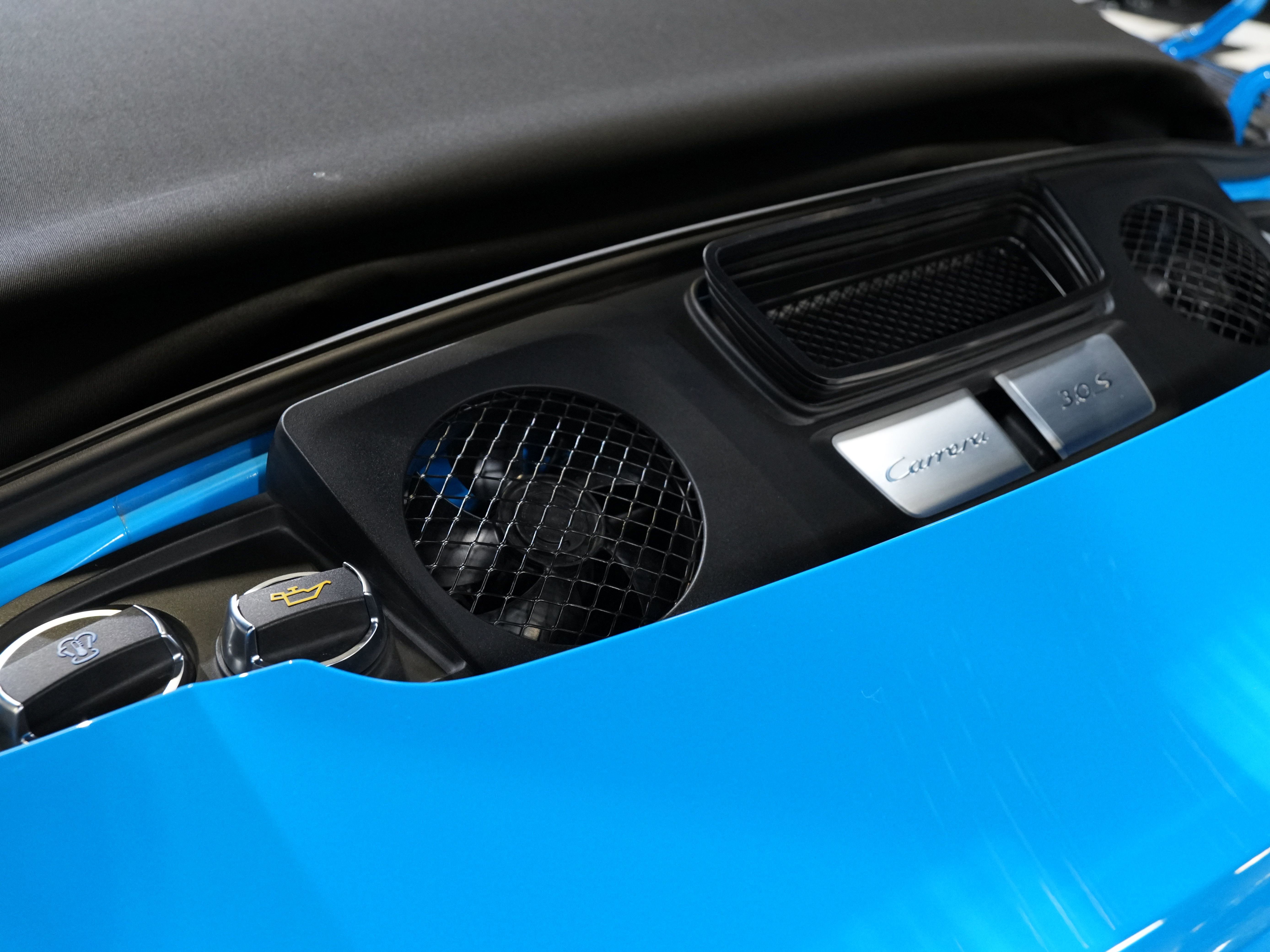 Used 2017 Porsche 911 Carrera S image 47