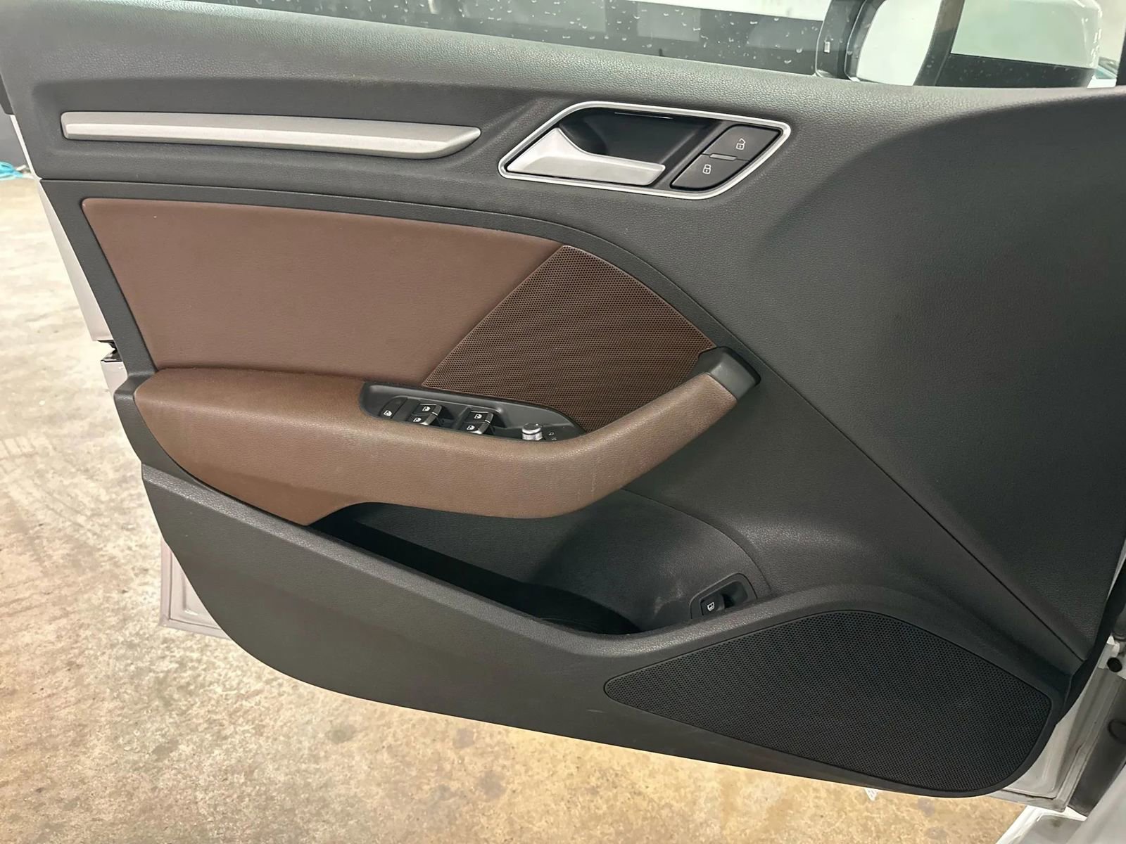 Used 2017 Audi A3 e-tron Premium FWD image 25