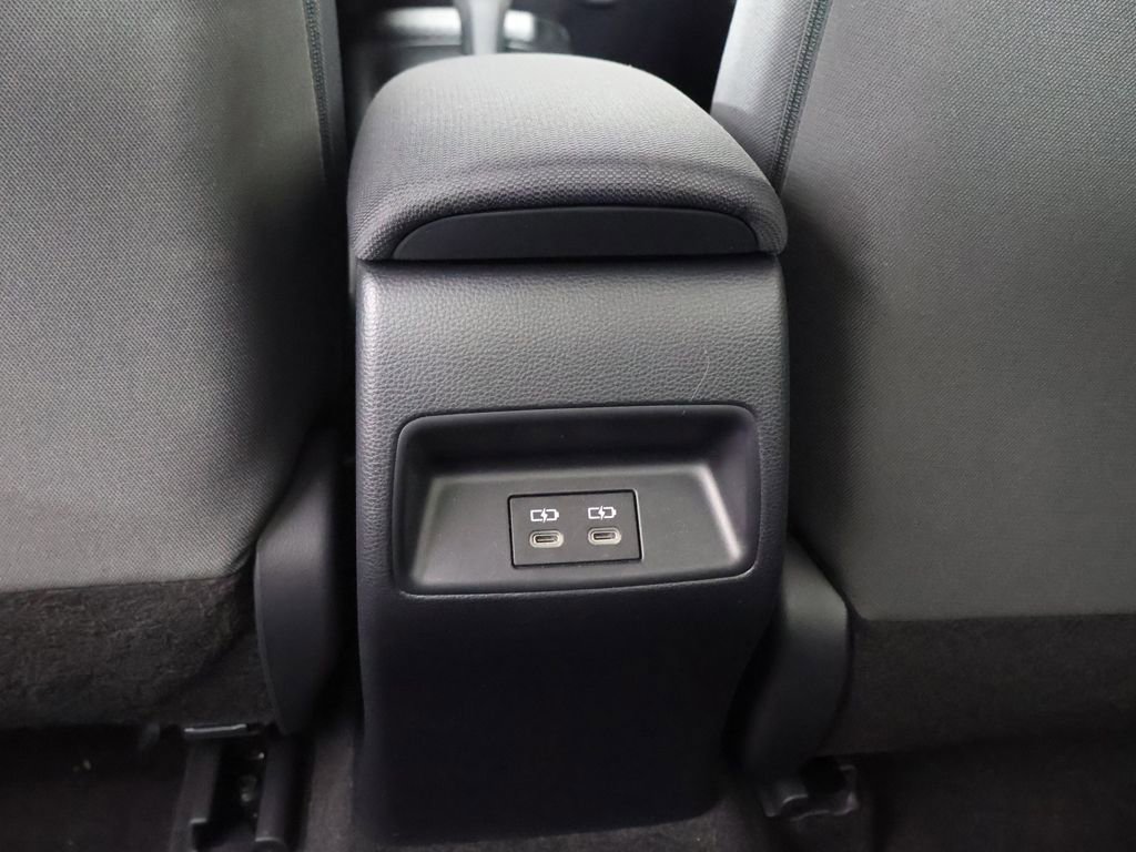 Used 2024 Toyota Corolla LE image 40