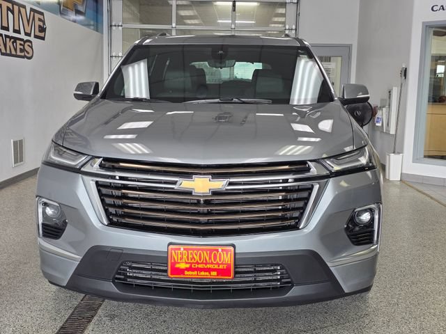 Used 2024 Chevrolet Traverse High Country AWD/4WD image 2
