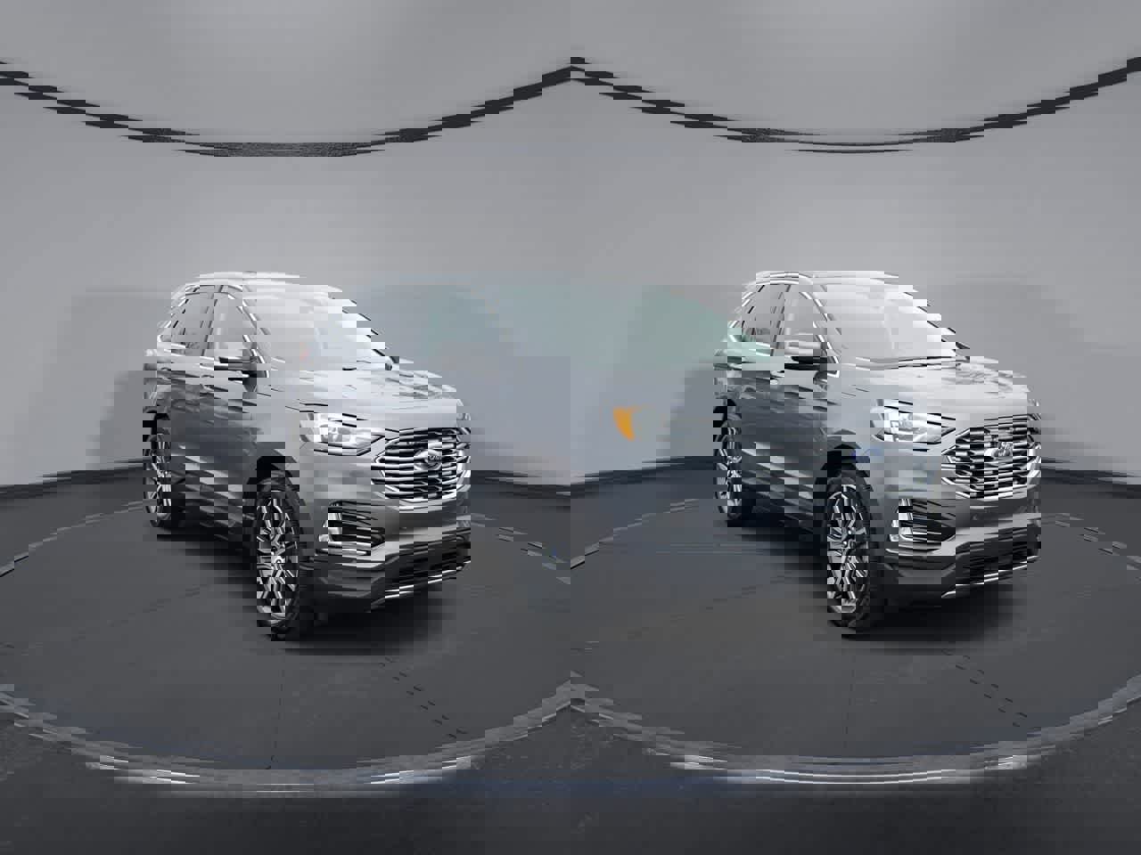 Used 2021 Ford Edge Titanium image 2