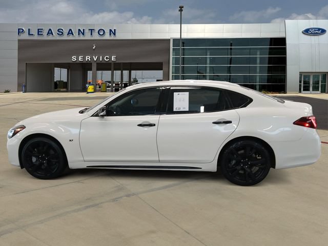 Used 2019 INFINITI Q70 L 3.7 w/ Sensory Package RWD image 2