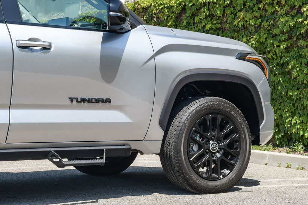 Used 2024 Toyota Tundra Limited AWD/4WD image 11