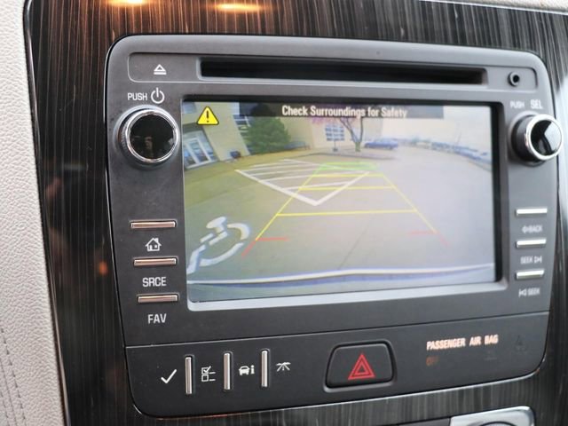 Used 2017 Chevrolet Traverse LT image 26