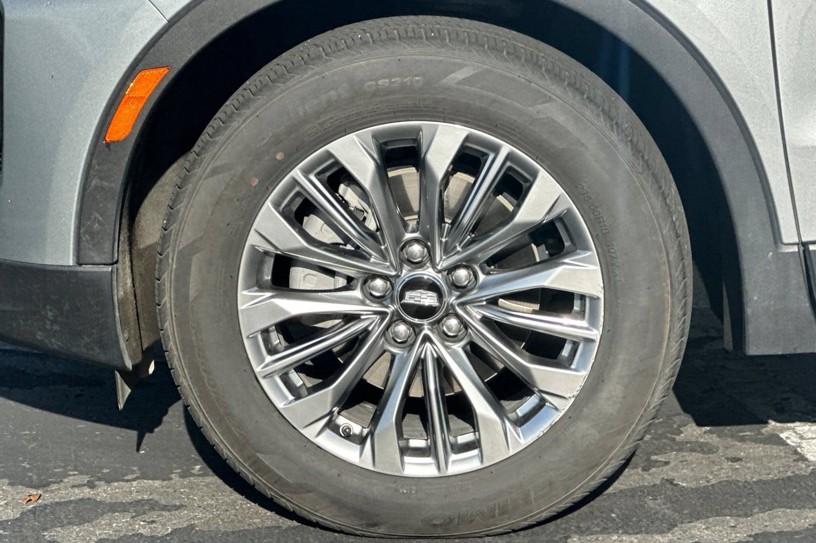 Certified 2025 Cadillac XT4 Premium Luxury FWD image 43