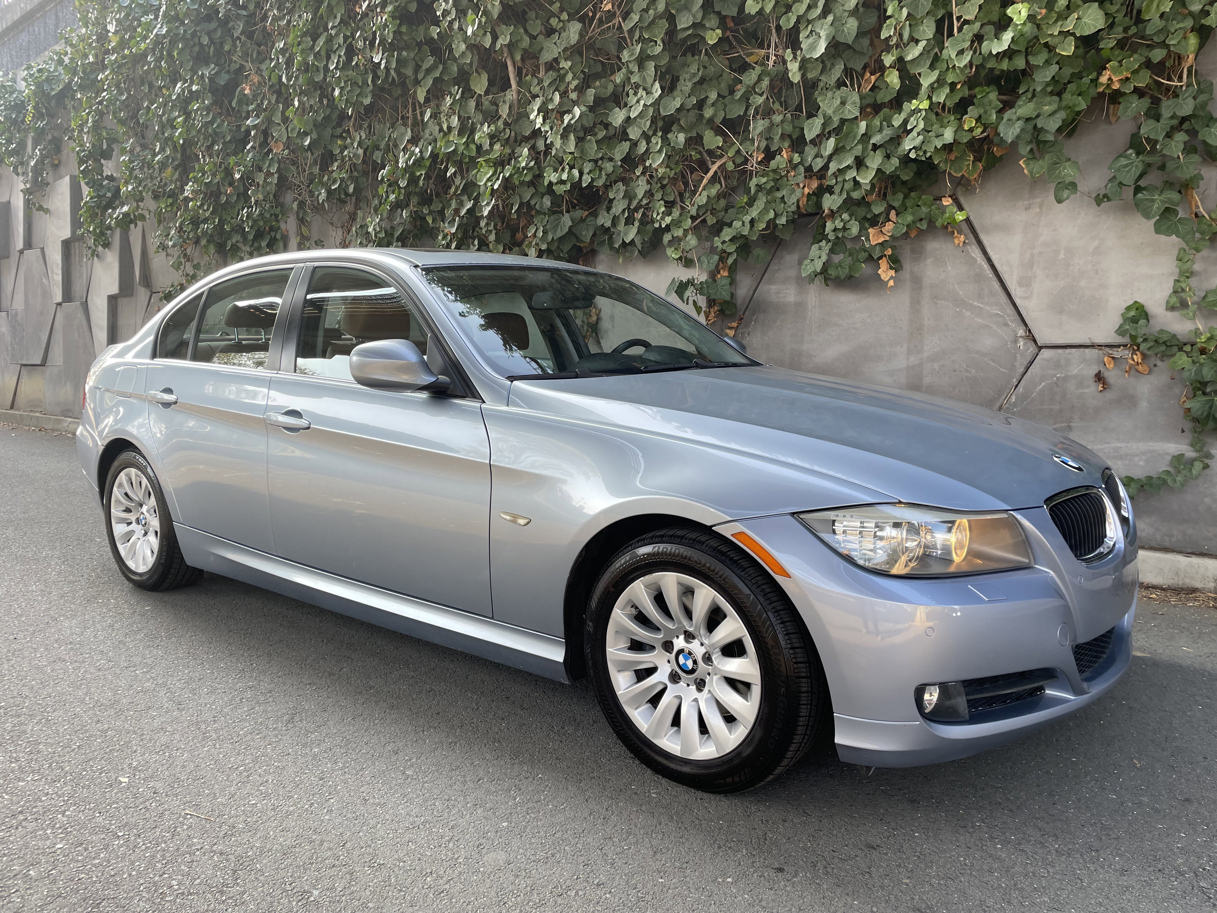 Used 2009 BMW 328i Sedan image 2