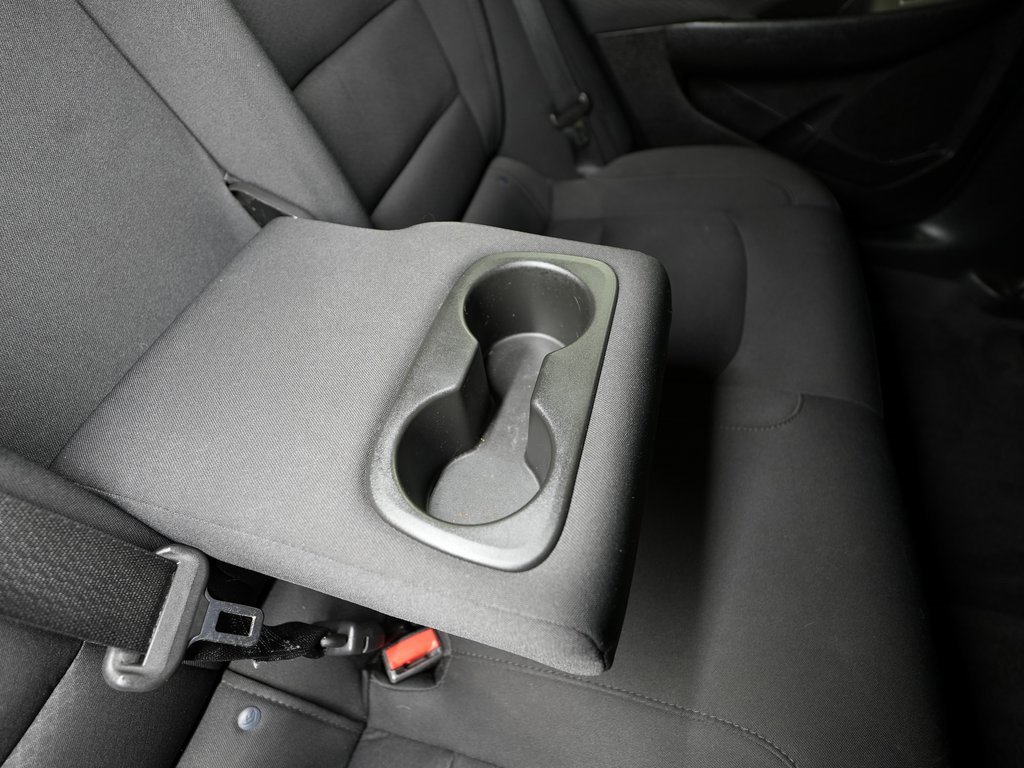 Used 2018 Chevrolet Malibu LT image 17