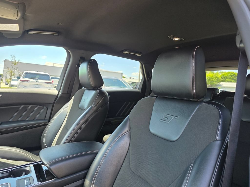 Used 2020 Ford Edge ST AWD/4WD image 21
