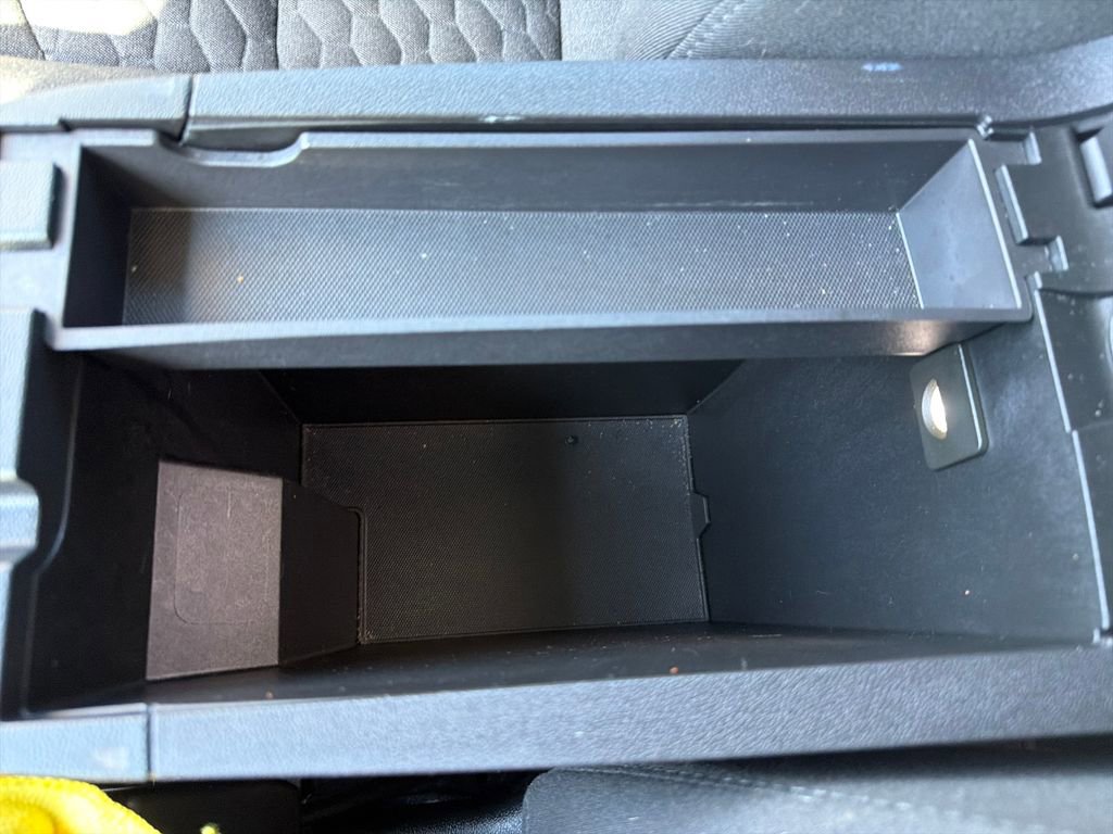 Used 2019 Chevrolet Equinox LT image 38