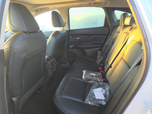 Used 2025 Nissan Murano SL w/ Cargo Package AWD/4WD image 12