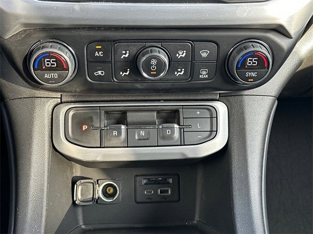 Used 2023 GMC Acadia SLT image 26