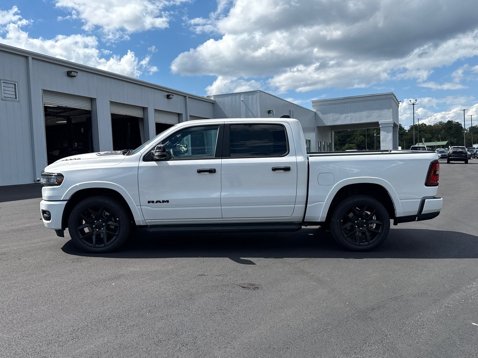 New 2027 RAM 1500 Laramie w/ Night Edition AWD/4WD image 8