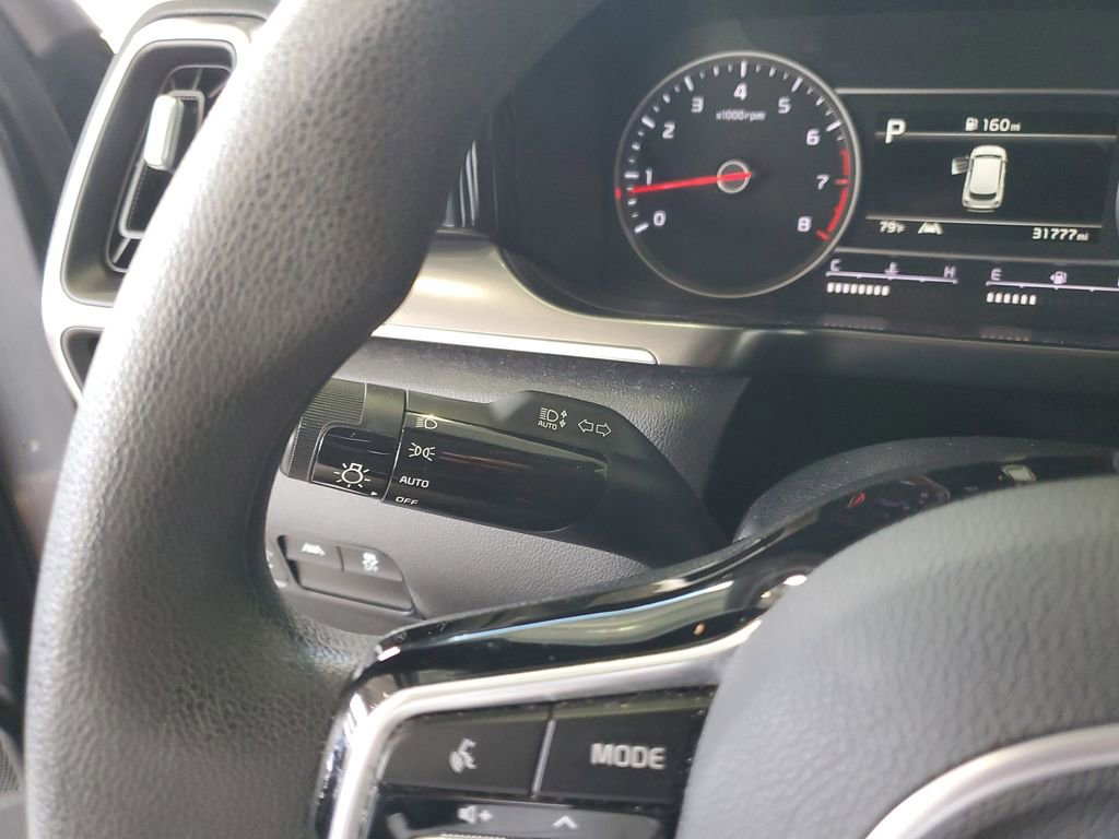 Certified 2023 Kia Sorento LX FWD image 23